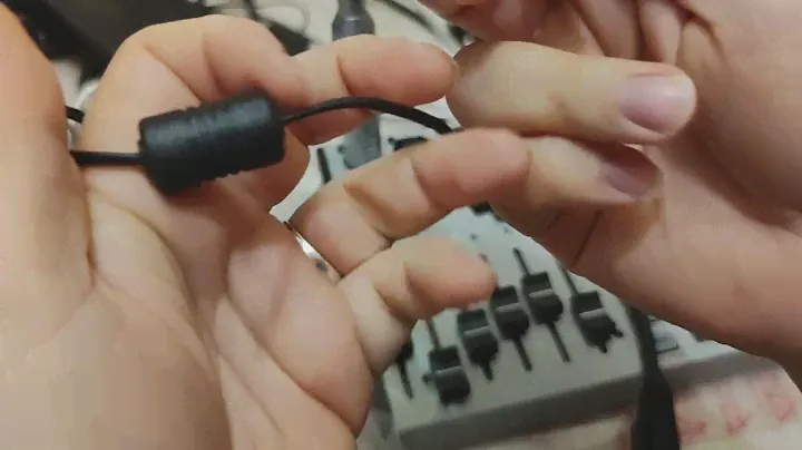 BEHRINGER FLOW 8 энергопотребление, работа от мобильной зарядки. На сколько хватит аккумулятора.