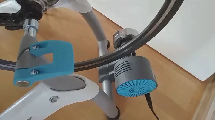 Trenażer Tacx Flow Smart T2240